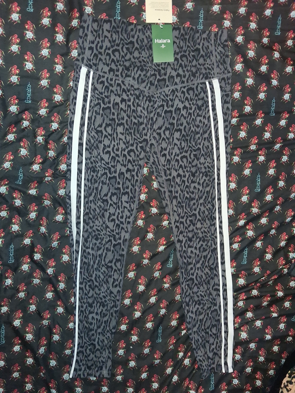 HALARA Gray Leopard Print Leggings with White Side Detail